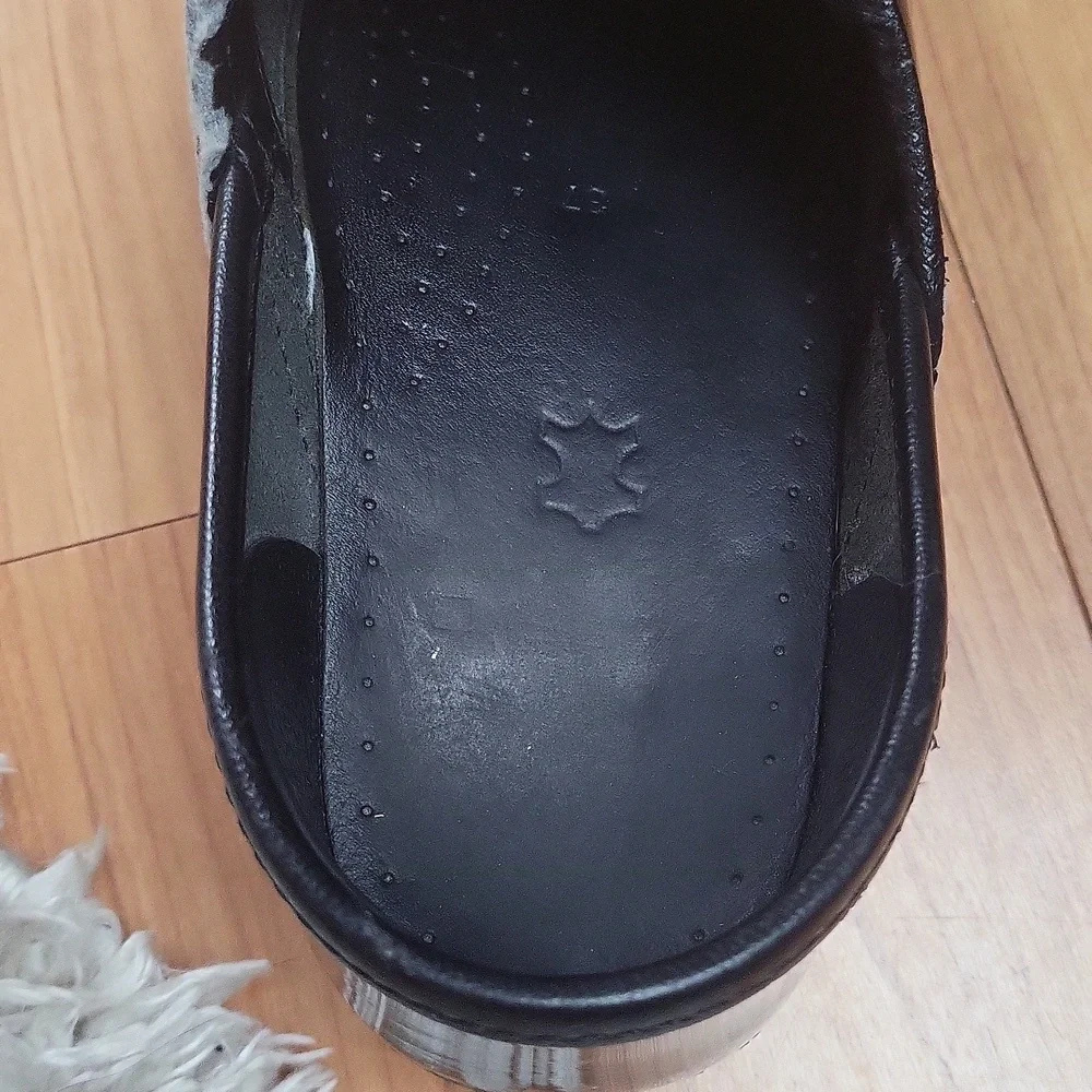 Dansko Purple Clogs - Picture 6 of 12